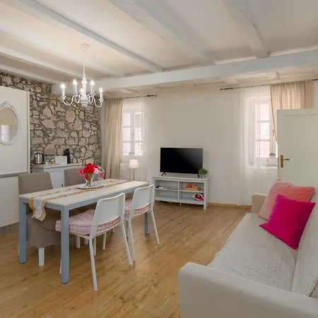 Apartamento Bianco&Rosa Rovinj Exterior foto