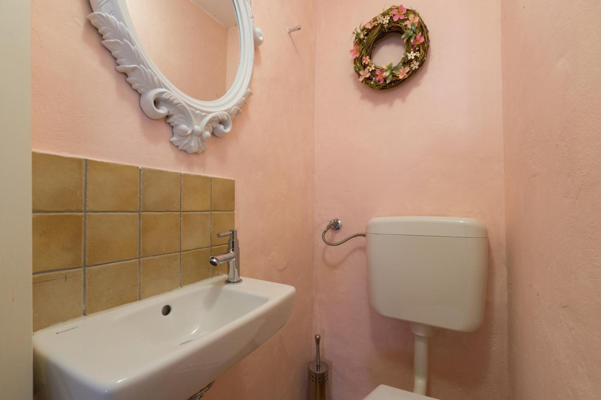 Bianco&rosa Apartment